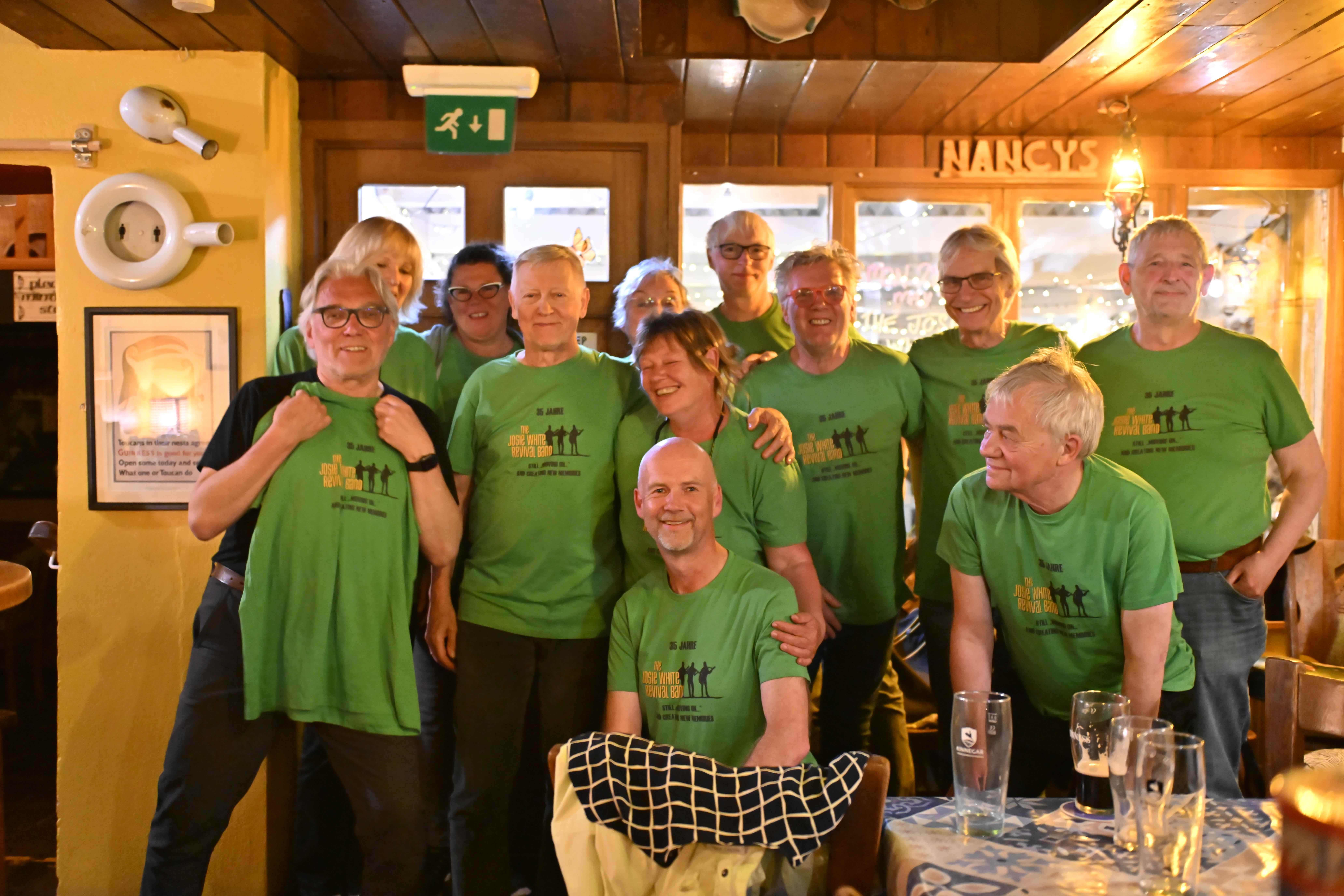 Foto: Gruppenbild bei Nancy's